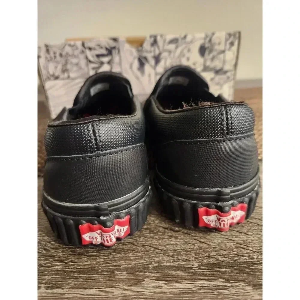 VANS x Marvel Black Widow Classic Slip-On Men’s SZ 6 / Women's 7.5 w/ box